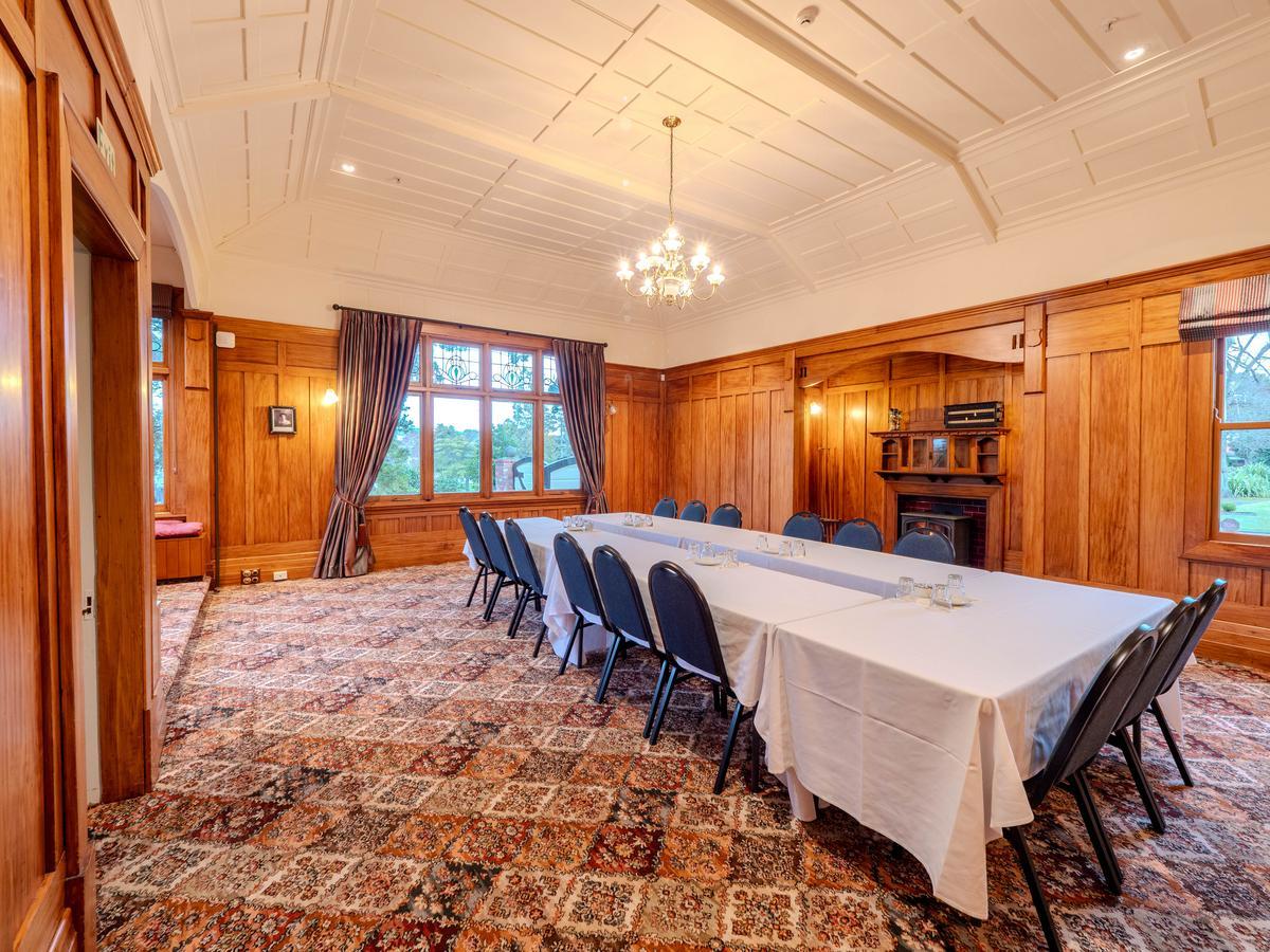 image shows the meeting set up in a room